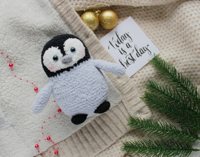 Amigurumi crochet pattern Winter penguin