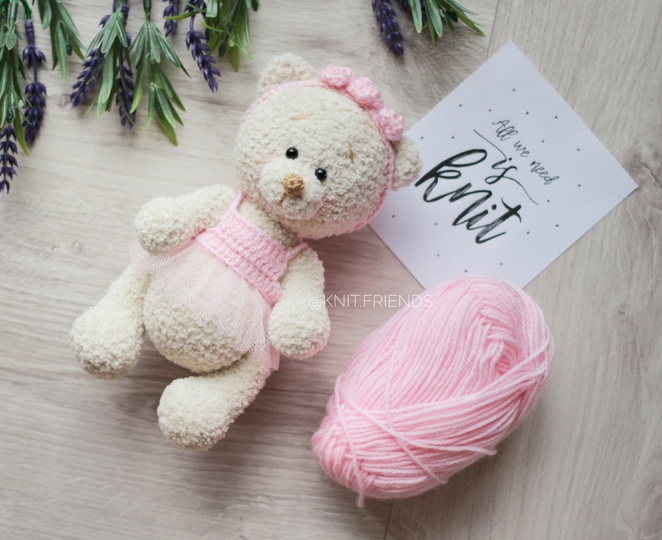 Crochet pattern amigurumi Bear in a dress