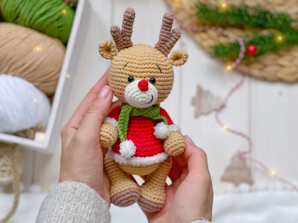 Crochet pattern amigurumi Christmas reindeer boy and girl