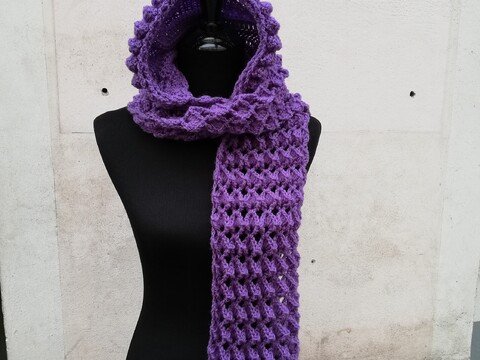 Kapuzenschal "LARA" gehäkelt