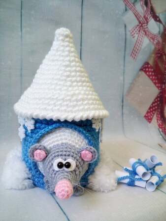 234 Crochet Pattern - Rat or Mouse in a winter house - Amigurumi PDF file by Knittoy CP
