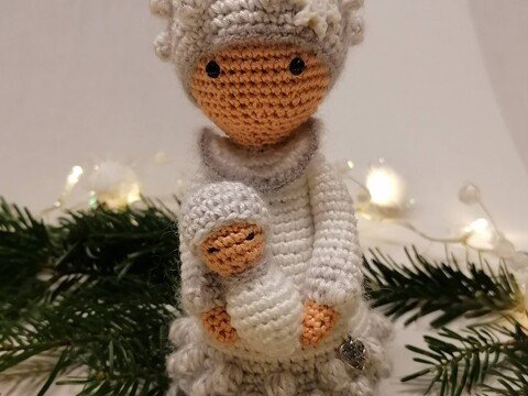 Blumenkind Schneeflöckchen mit Baby Häkelanleitung