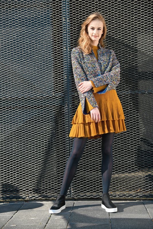 Kurzer Bouclé-Blazer bunt (Nähanleitung) - Bild 2