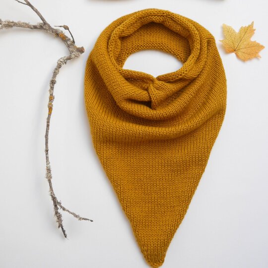 Knitting Pattern – Triangular Scarf LIV – No.227E