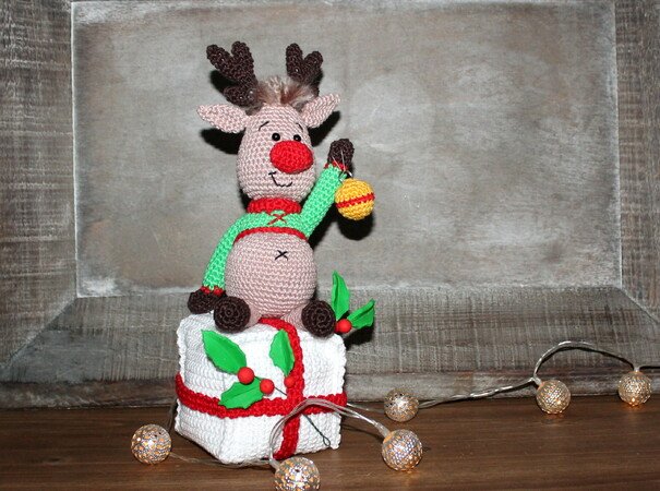 Eddie the christmas reindeer crochet pattern