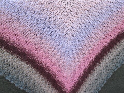 "KYBELE"  Dreiecktuch mit Suchtfaktor