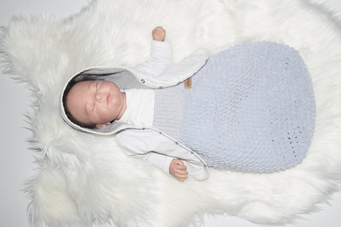 - VELVET - Baby Fußsack häkeln, für jede Babyschale und Buggy, ab 0 - 18 Monate, Strampelsack, Babyfußsack, Decke für den Autositz