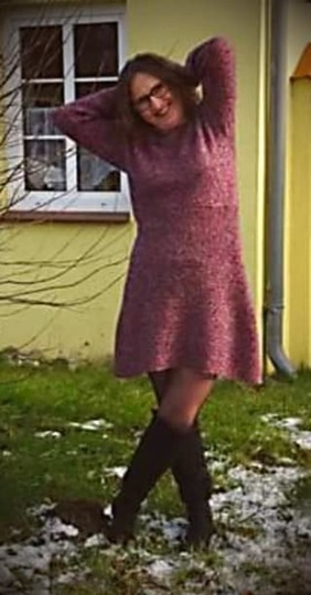 Strickanleitung Kleid "Das schlichte Rote" (Ohne Maschenprobe/ Für jede Damengröße)