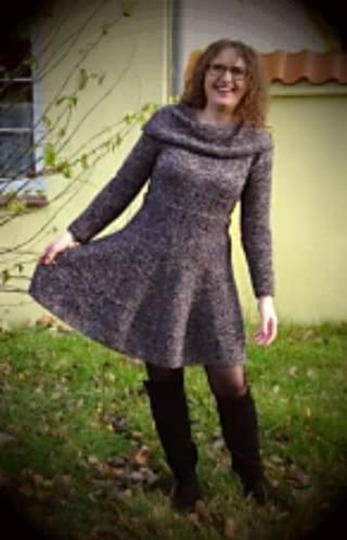 Strickanleitung Kleid Stela ( Ohne Maschenprobe/ Für jede Damengröße)