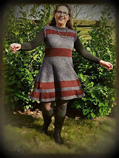 Strickanleitung Kleid ( Ohne Maschenprobe/ Für jede Damengröße)