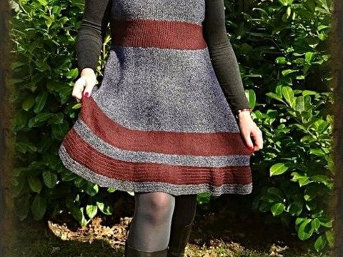Strickanleitung Kleid ( Ohne Maschenprobe/ Für jede Damengröße)