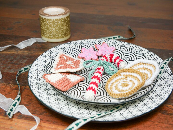 Weihnachtsbäckerei gehäkelt