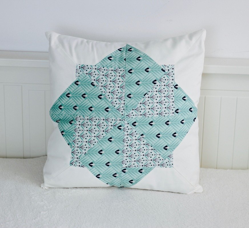 Patchworkkissen Triangle Nr. 3 Wings of eagles - Bild 5