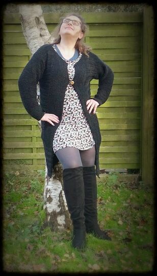 strickanleitung Longcardigan Dunkle Beere ( Ohne Maschenprobe/ Für jede Größe)