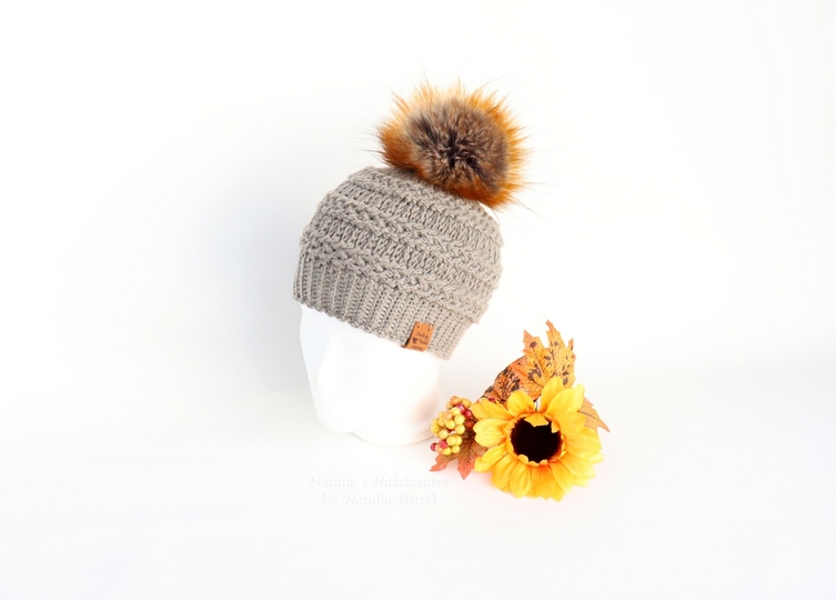 Beanie "Carol" (cable stitch,  all sizes, sporty or slouchy)
