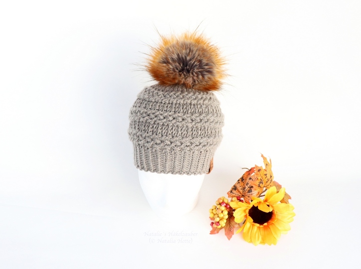 Beanie "Carol" (cable stitch,  all sizes, sporty or slouchy)