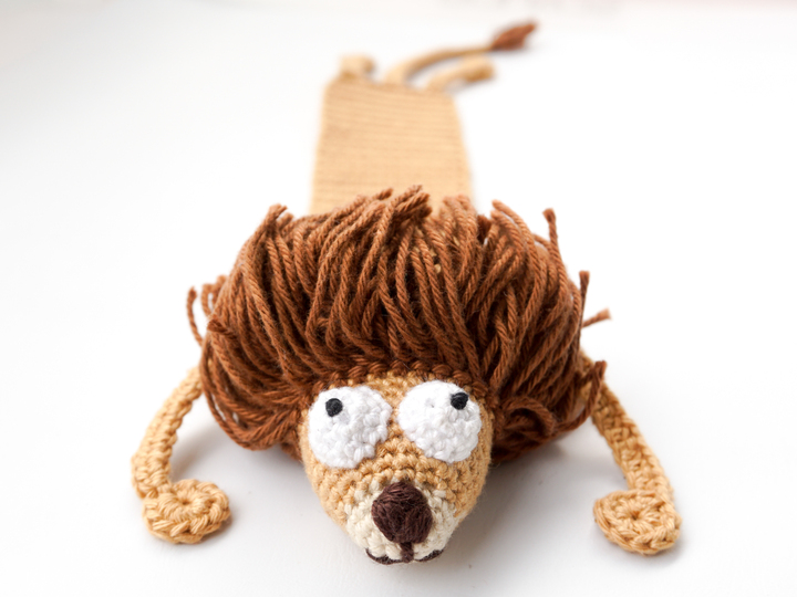Amigurumi Crochet Lion Bookmark