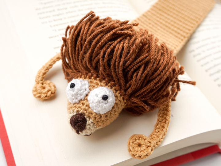 Amigurumi Crochet Lion Bookmark