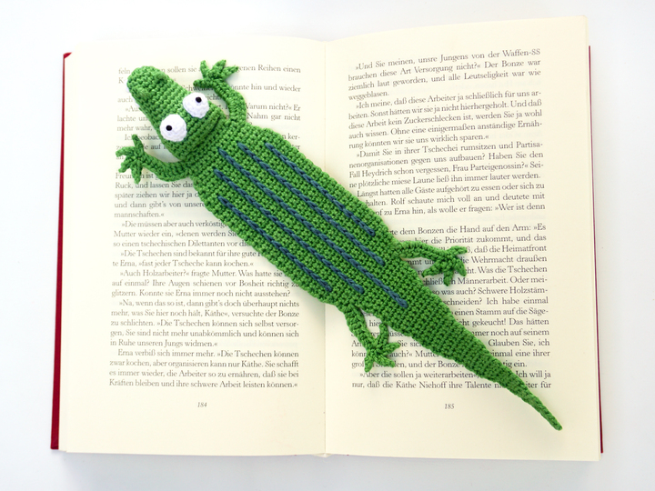 Amigurumi Crochet Crocodile Bookmark