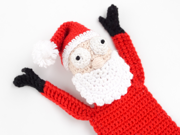 Amigurumi Crochet Santa Claus Bookmark