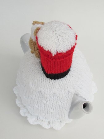 Dog Posting a Letter Tea Cosy Knitting Pattern