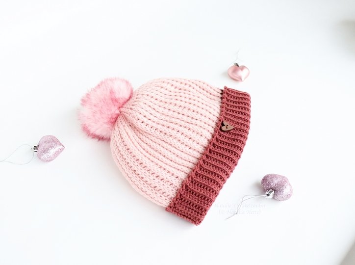 Beanie “Laura”  (knitted look, all sizes, 2 var.)
