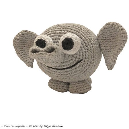 amigurumi animal glotzis PDF crochet pattern tutorial for a chick elephant spider frog pig chicken bird tarantula stuff toy kid