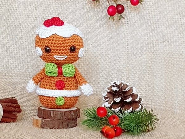 Christmas Treats: Ginger Bread, Candy Cane &   Christmas Pudding – Crochet Pattern