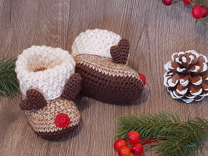 Babyschuhe Rentier (0–6 Monate) – Häkelanleitung