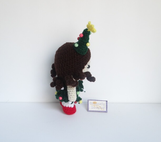 Christmas Pippa- Crochet Amigurumi PDF- English
