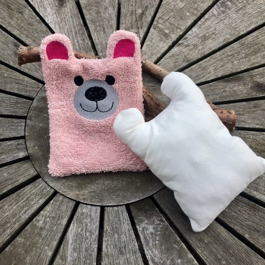 WärmeKissen Bärli Stickdatei ITH mit Inlett 13x18 16x26 24x36