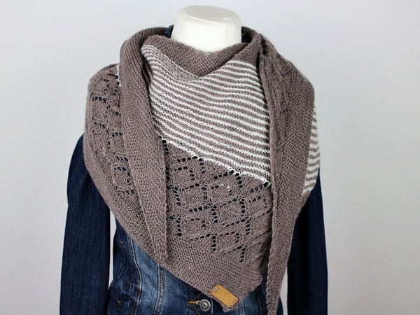 Knitting pattern shawl "Neina"