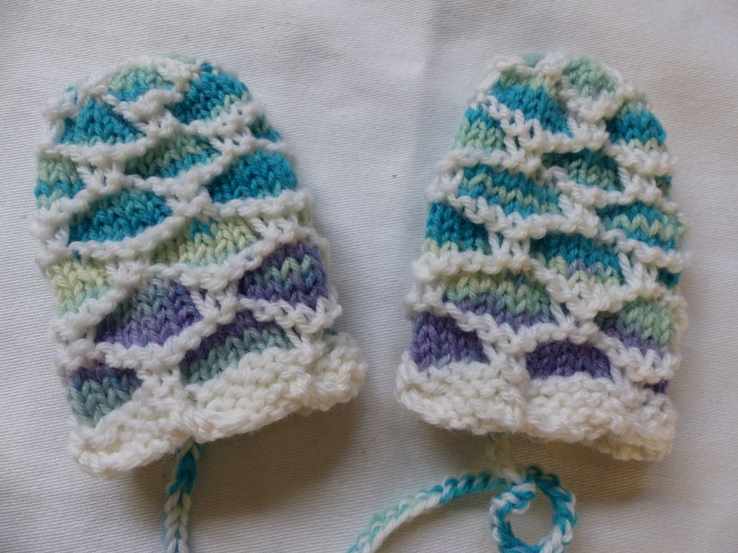 Strickanleitung Babyhandschuhe - Neugeborene