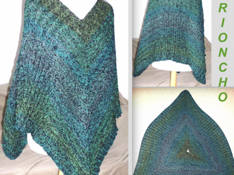 Trioncho – Dreiecksponcho aus Farbverlaufsgarn