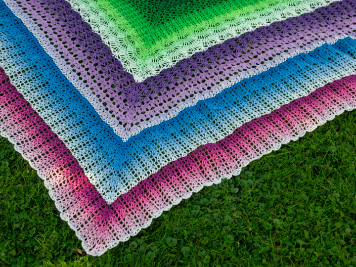 Häkeldecke "Stratum"