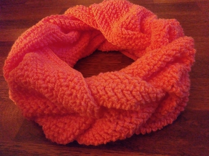 crochet pattern infinity scarf "Laura"