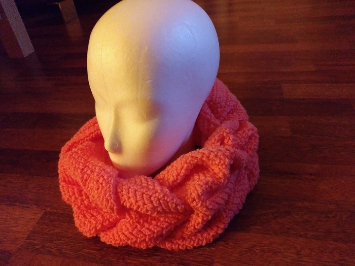 crochet pattern infinity scarf "Laura"