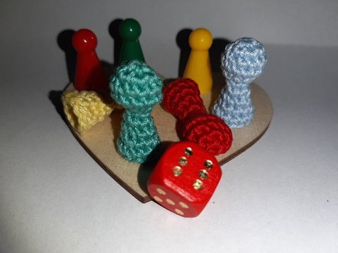 Häkelanleitung für kleine Spielfiguren