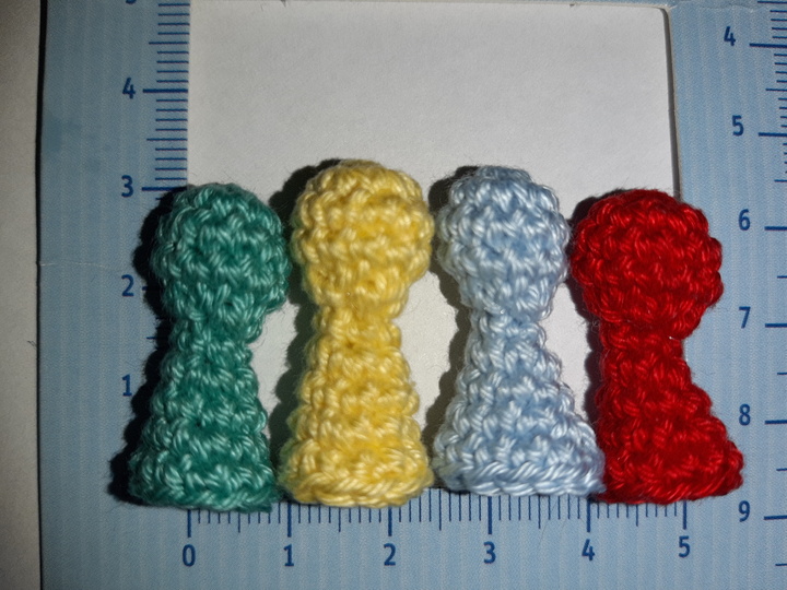 Häkelanleitung für kleine Spielfiguren