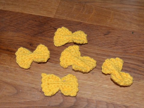 Häkelanleitung für Nudeln (Farfalle)