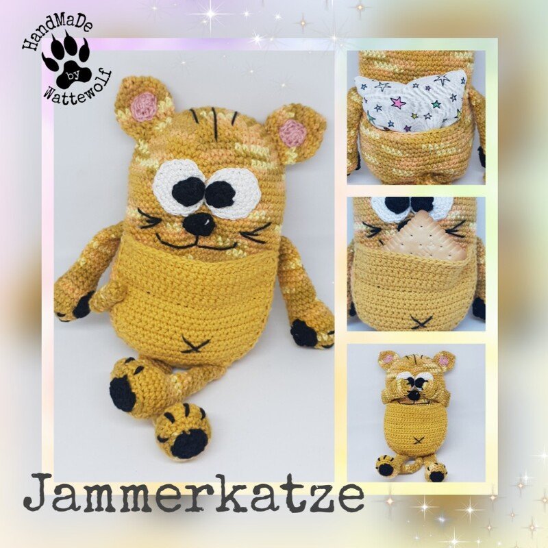 Gehäkelte gelb-gestreifte Jammerkatze mit großer Bauchtasche