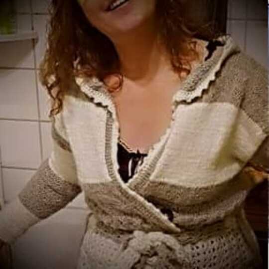 Strick/Häkelaleitung Bademantel ( Ohne Maschenprobe, für jede Damengröße)