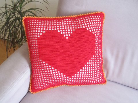 Häkelanleitung: Kissenbezug mit Herz