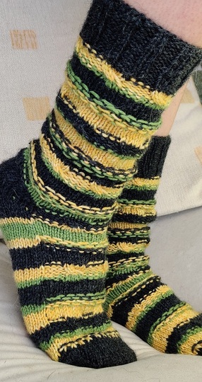 Kuschelige Sofasocken mit raffiniertem Muster 105