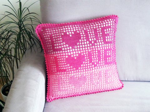 Häkelanleitung: Kissenbezug LOVE - 40cmx40cm