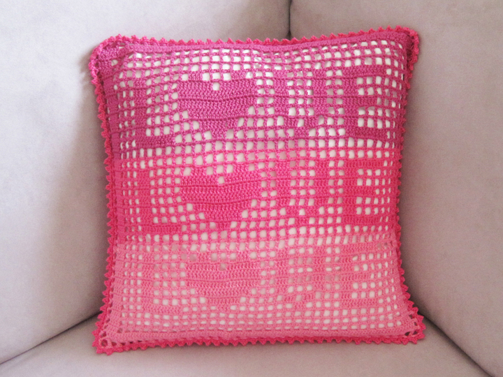 Häkelanleitung: Kissenbezug LOVE - 40cmx40cm