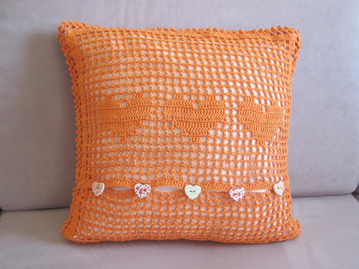 Häkelanleitung: Kissenbezug mit Herzen, 40cmx40cm
