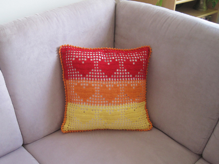 Häkelanleitung: Kissenbezug mit Herzen, 40cmx40cm