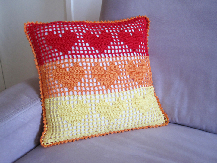 Häkelanleitung: Kissenbezug mit Herzen, 40cmx40cm