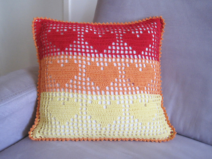 Häkelanleitung: Kissenbezug mit Herzen, 40cmx40cm